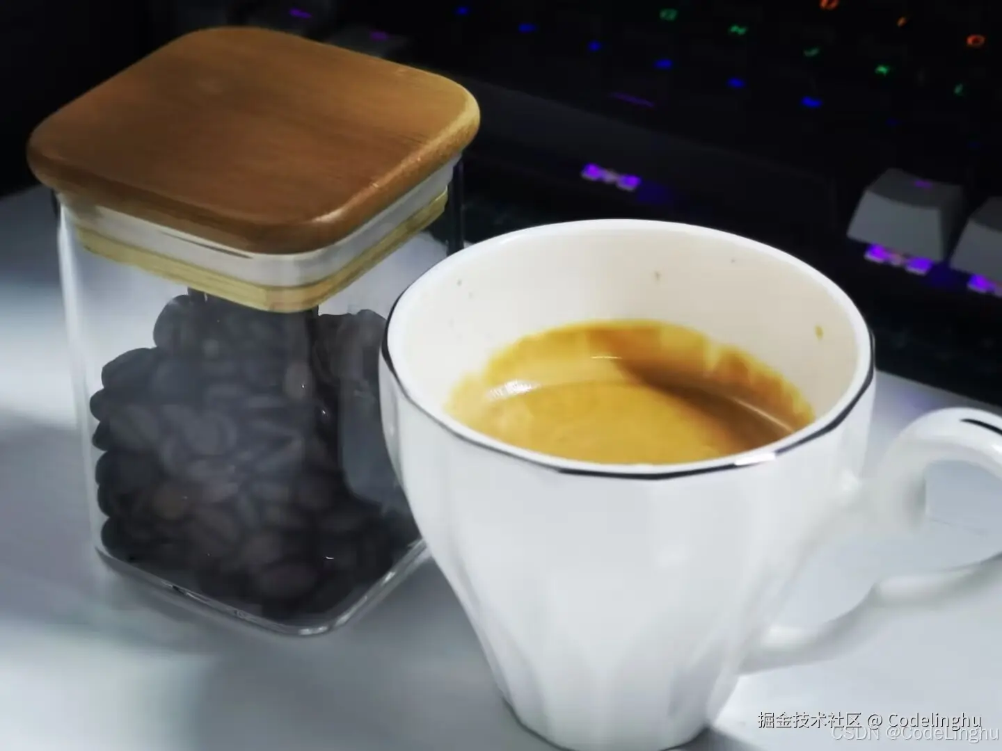 <img src="images/48.png" alt="avatar" />