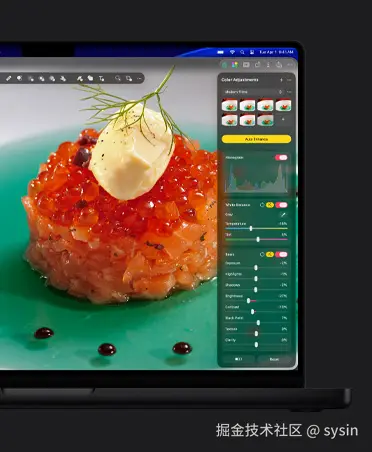 16 英寸 MacBook Pro 屏幕，显示盘中三文鱼子酱的特写照片，以及色彩调整工具。